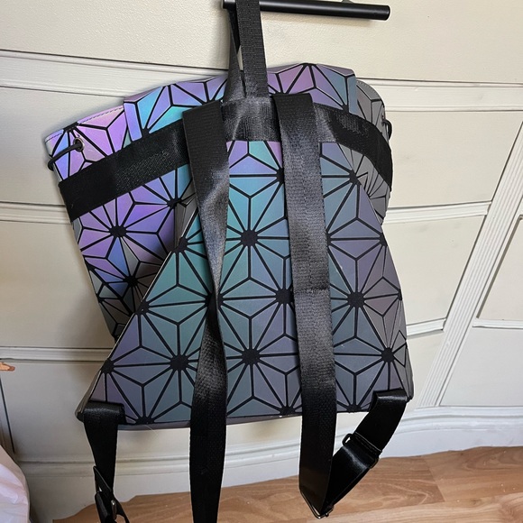 Reflective Backpack & Wallet - Picture 2 of 9